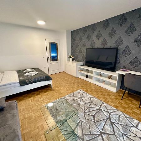 Clara Ljubljana Apartment מראה חיצוני תמונה
