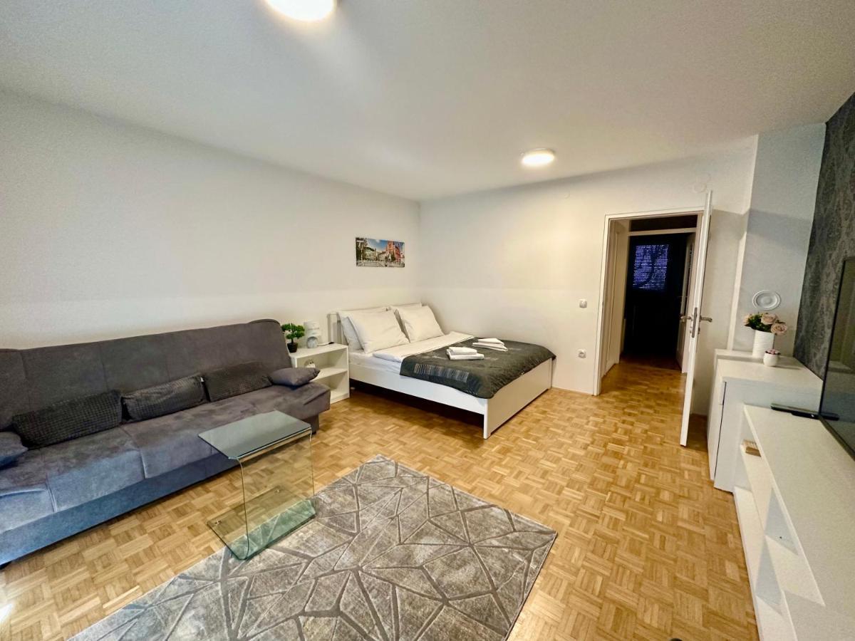 Clara Ljubljana Apartment מראה חיצוני תמונה